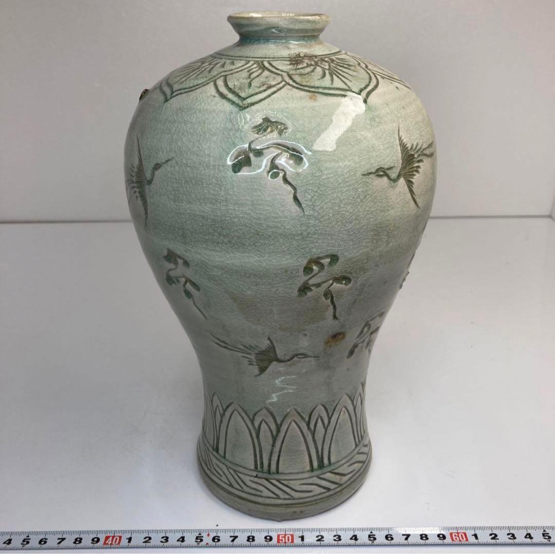 高麗　青磁　梅瓶　高さ28cm。y633