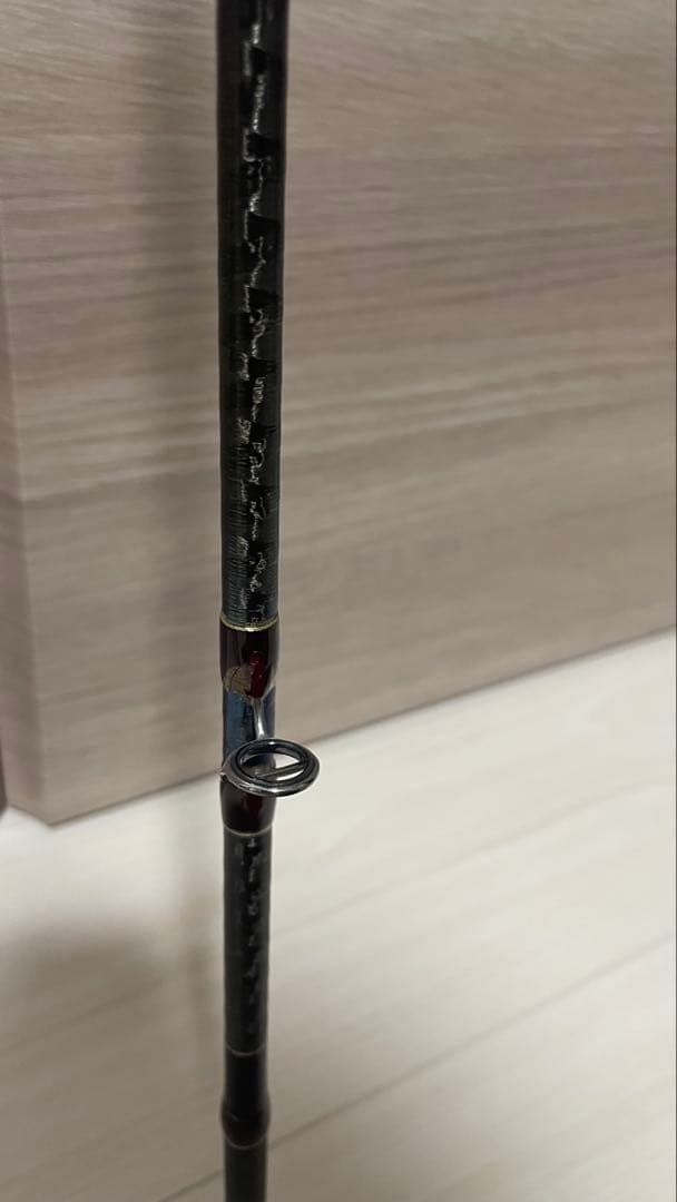 シマノ 18 ワールドシャウラ 1785RS-2スーパーレッド ルアーロッド