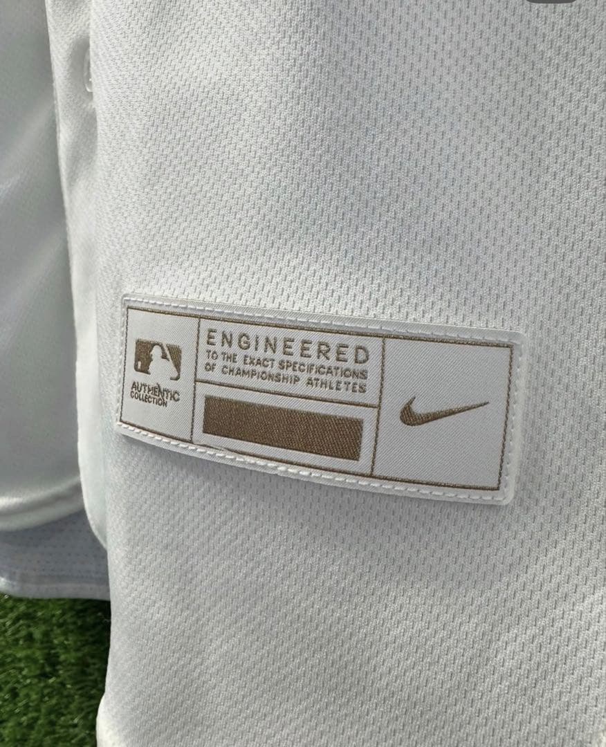 ロサンゼルス・ドジャース 2026ゴールドユニフォーム　大谷 M