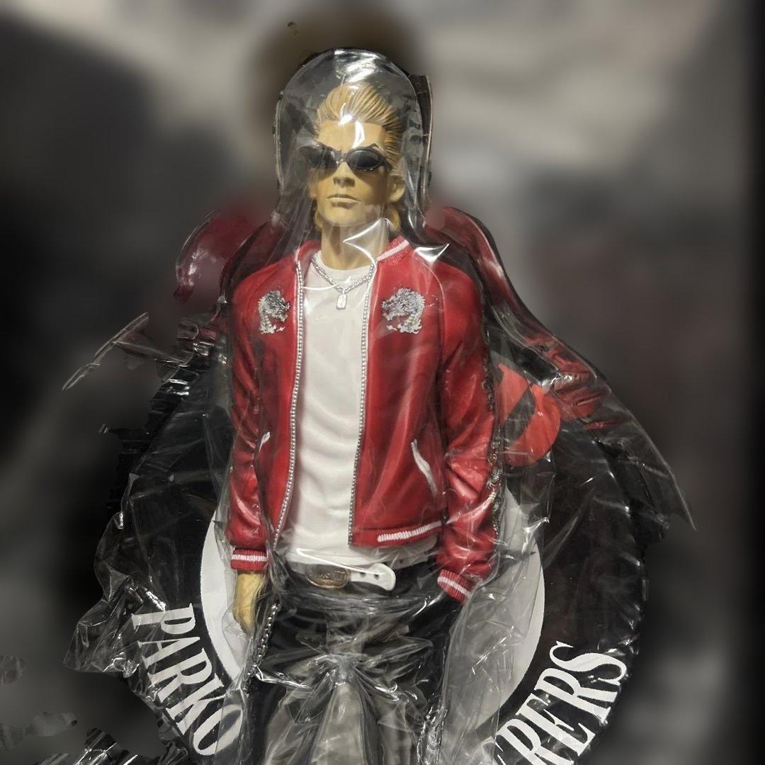 クローズ&worst 坊屋春道　アウトサイダー40㎝特大フィギュア赤ver