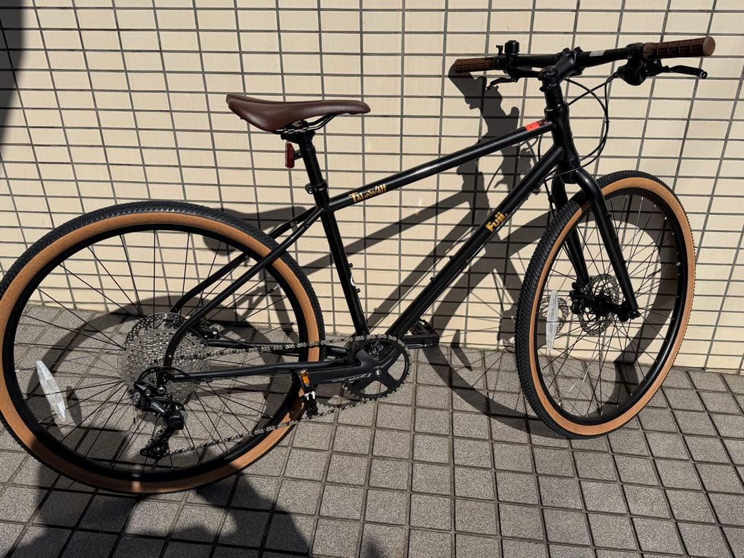 FUJI フジ TALAWAH BLACK MICA クロスバイク