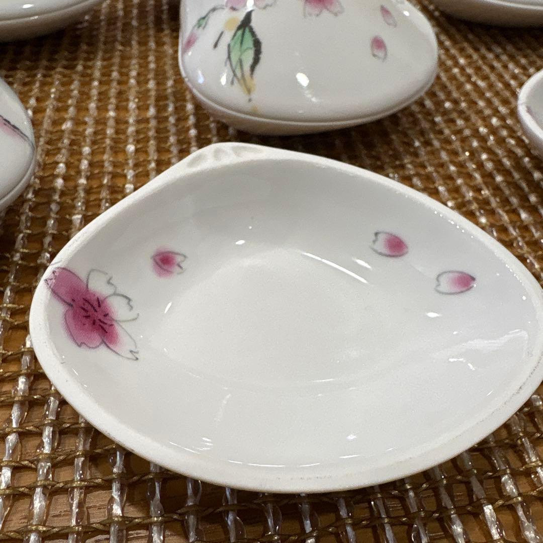 桜画　貝型蓋付き器
