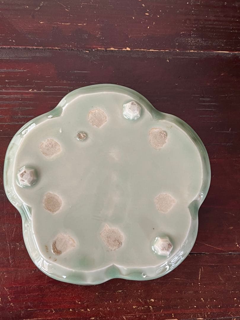 希少注文品　清朝期新渡　青磁足付輪花鉢　金魚双魚水草　中国古玩　変形菓子鉢　青豆