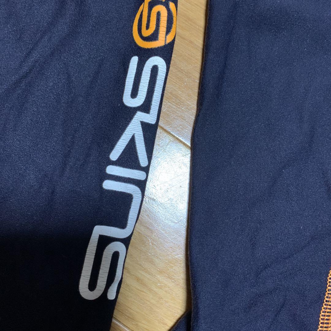 skins 長袖　アンダーウェア