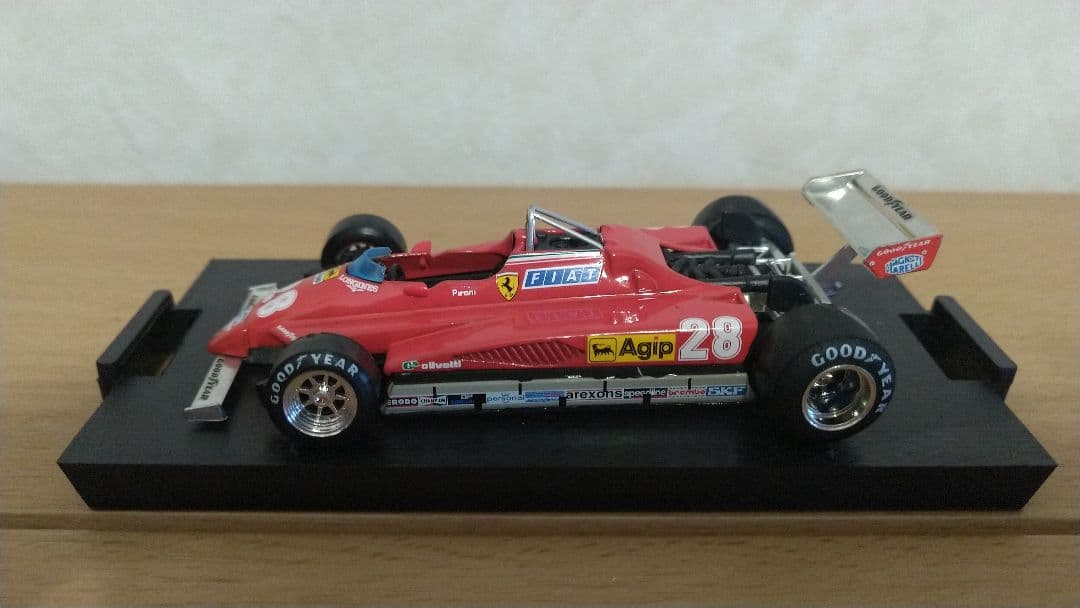 フェラーリ 126C2 1/43 ミニカー2台セット