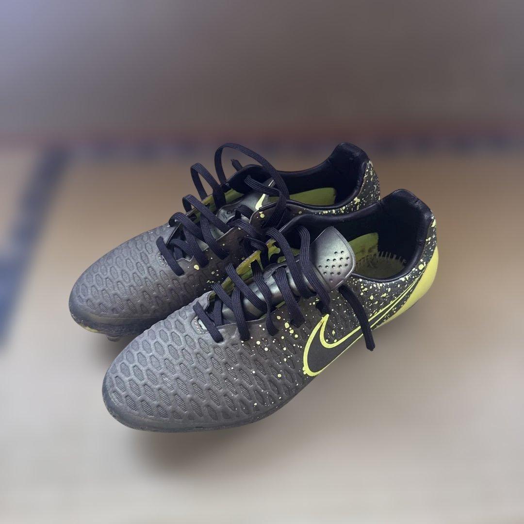 Nike サッカーシューズ グレー/イエロー