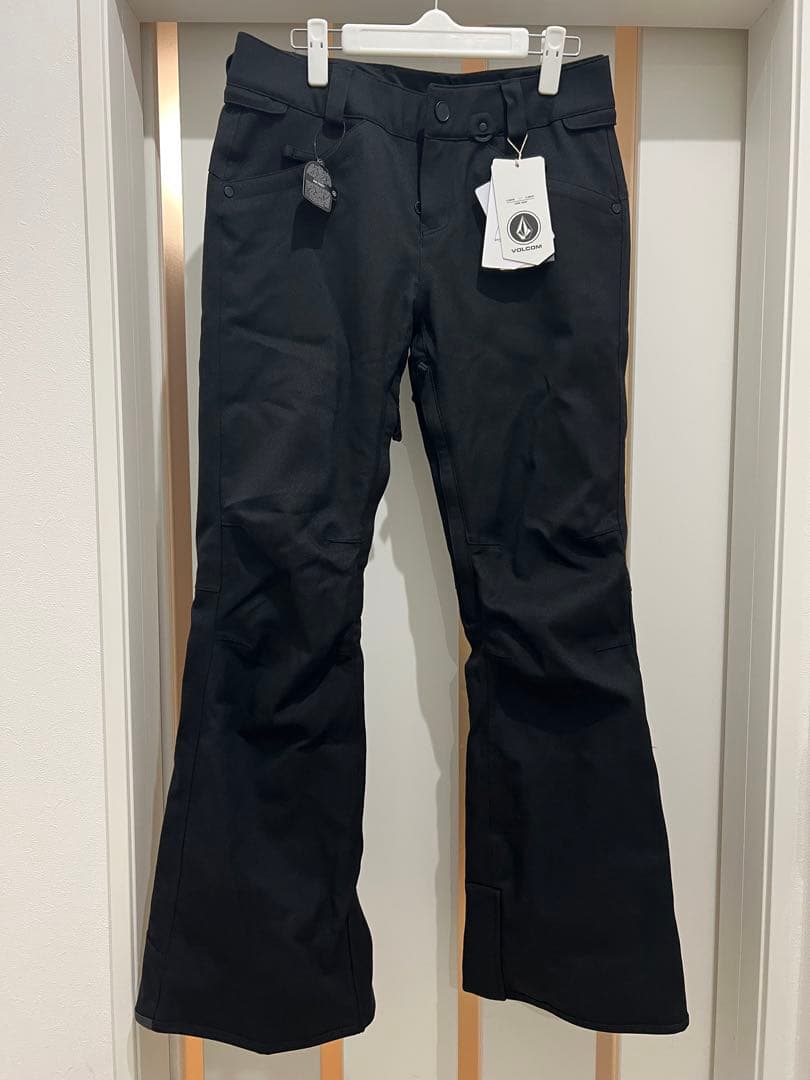 値下げ！【新品】VOLCOM スキーウェア 【上下セット】