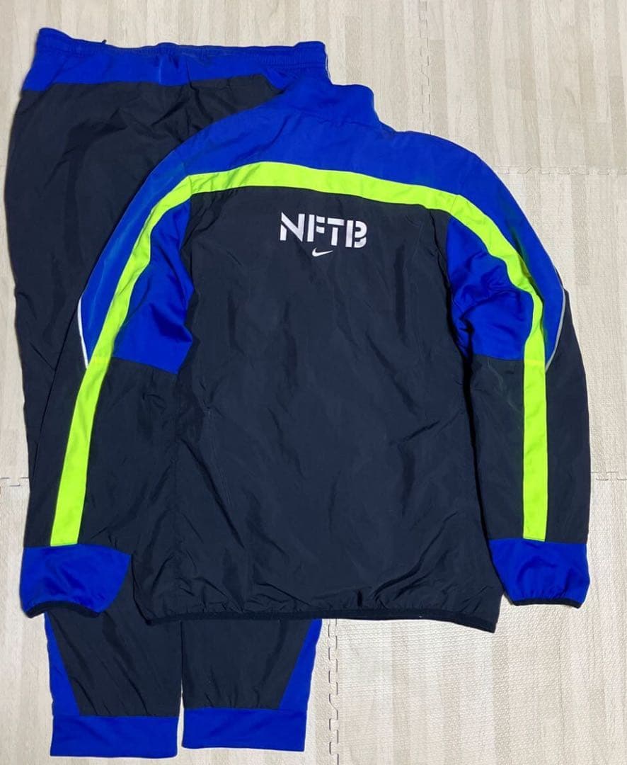 NIKE NFTB ウインドブレーカー 上下セット