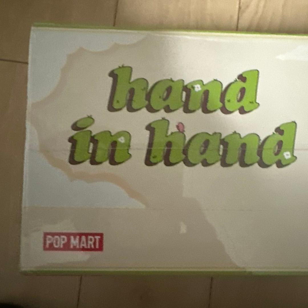 新品未開封　POP MART hand in hand アソート　フィギュア