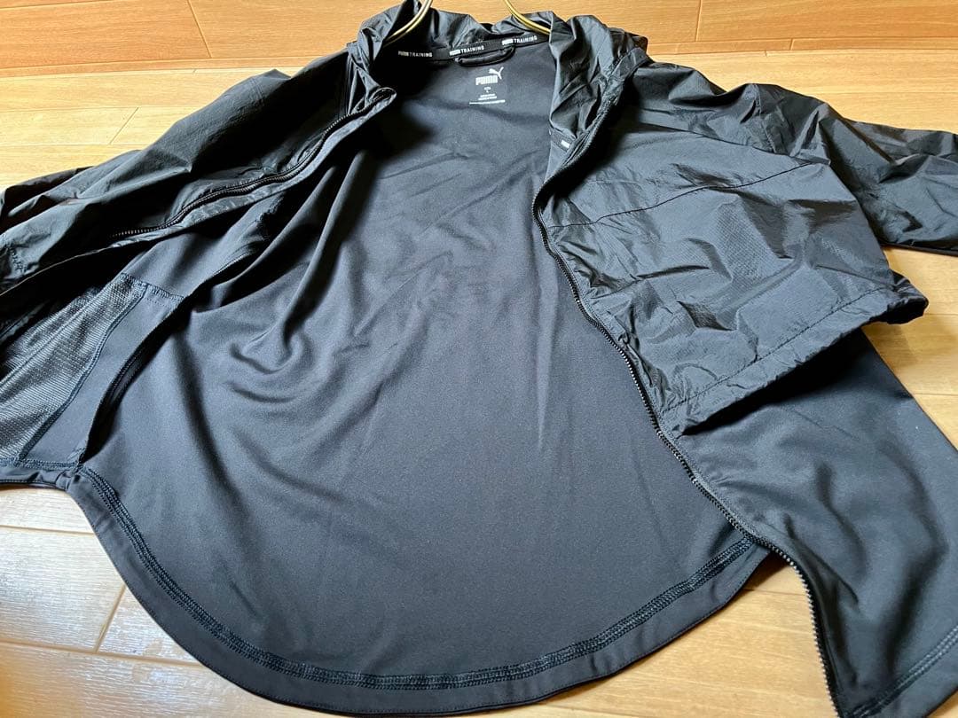 ▪️新品・puma．ウインドブレーカー・パーカー・ナイロンジャケット・アウトドア