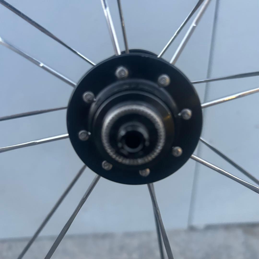 【定価前後23万円】BONTRAGERカーボンホイールCarbon前輪＋タイヤ★