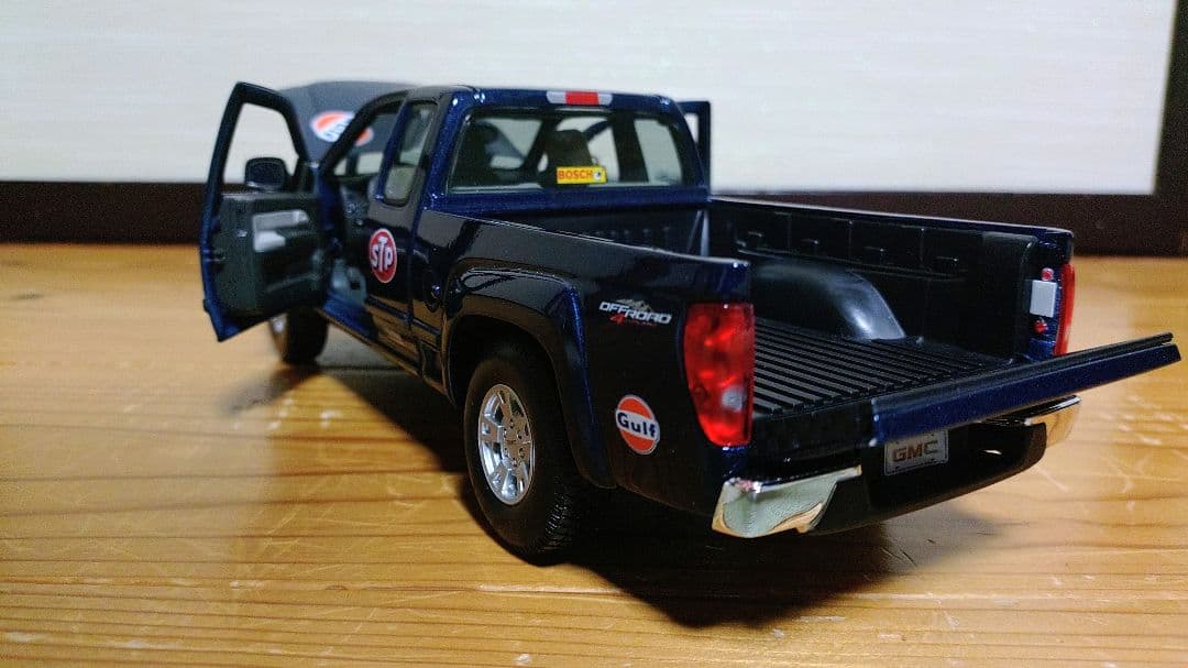1/18　カスタム　ミニカー　マイスト　GMC　キャニオン　ピックアップ