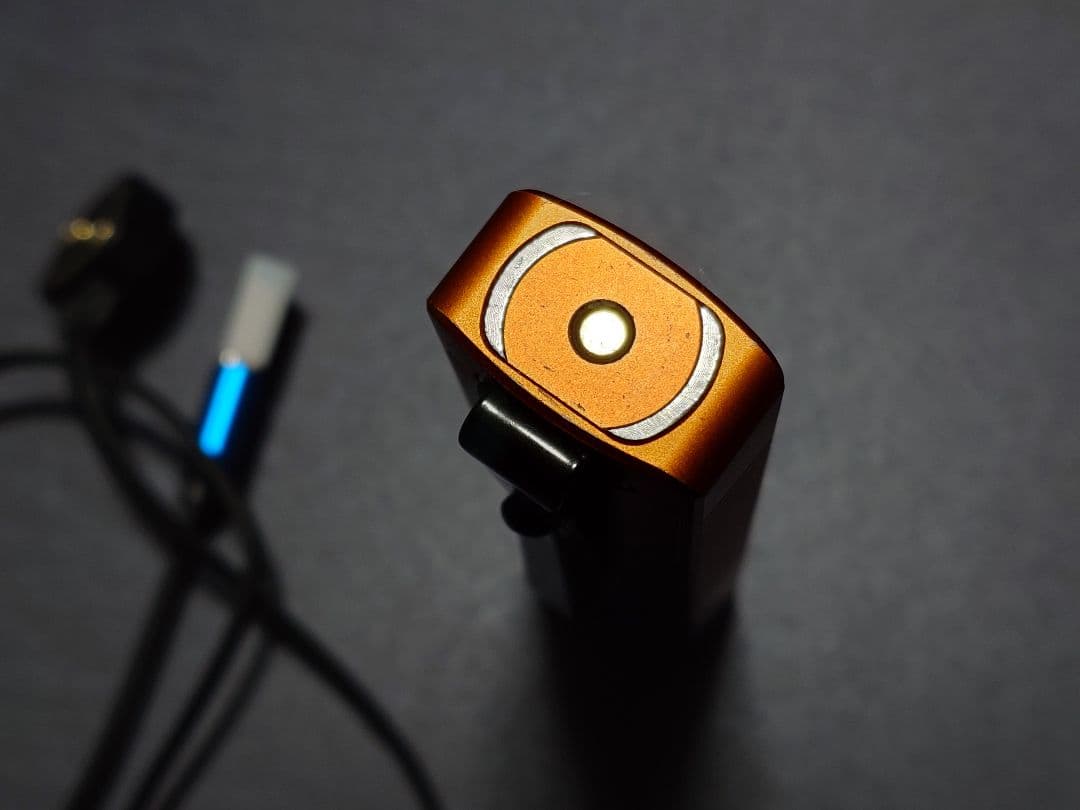 OLIGHT arkfeld pro オレンジ
