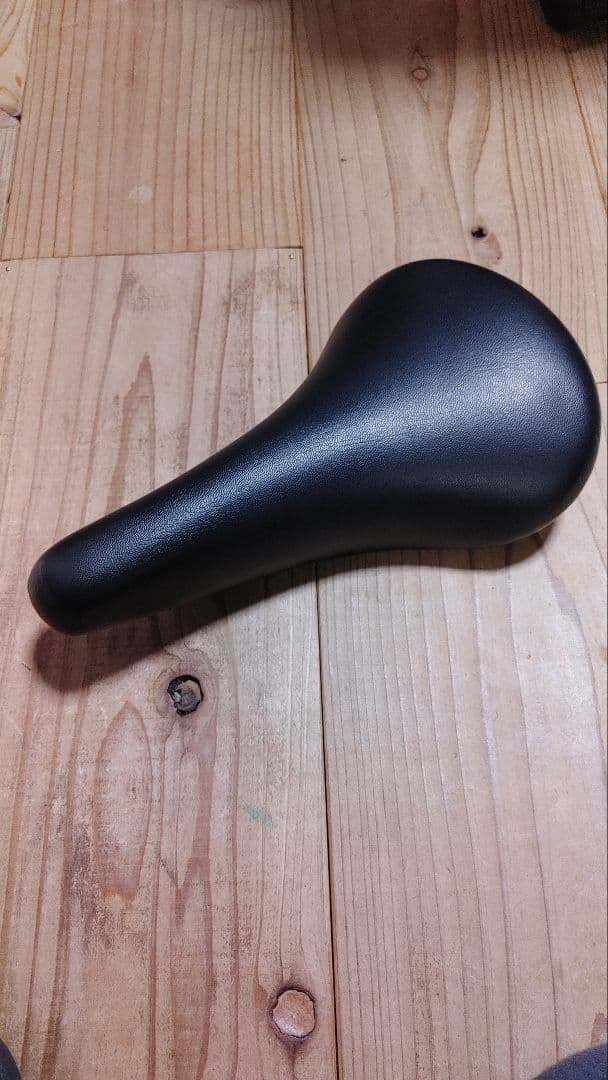 希少 KATAKURA 片倉 ブラック サドル　77年製 美品 ビンテージ