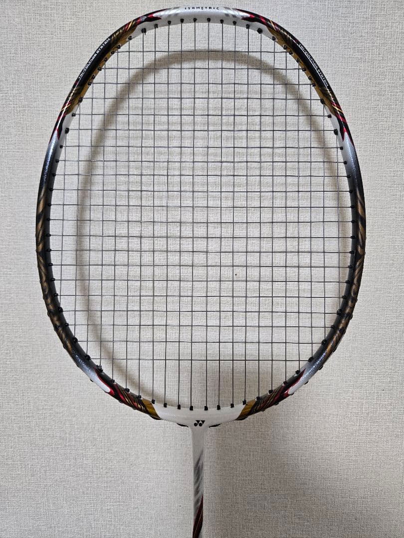 ヨネックス バドミントンラケット VOLTRIC80 3UG5