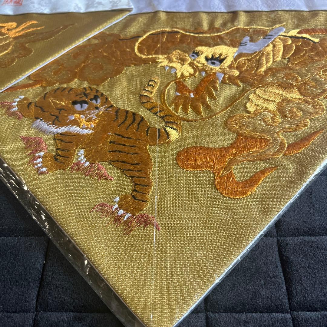 お仏具打敷100代サイズ 大　約　幅62×39cm 小　約　幅28×19cm