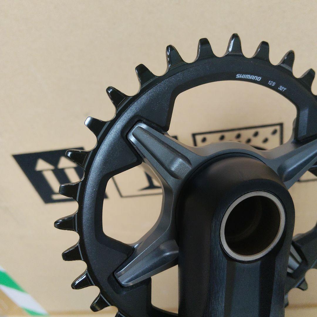 SHIMANO クランクセット