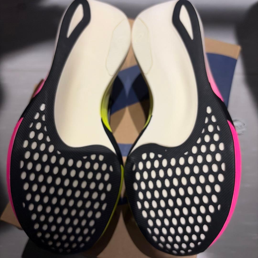 新品タグ付きASICS SPEED EDGE PARIS 26.0cm