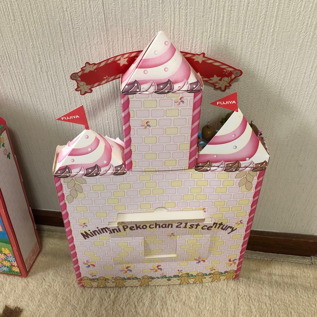 非売品のケースに入った　ペコちゃん人形セット