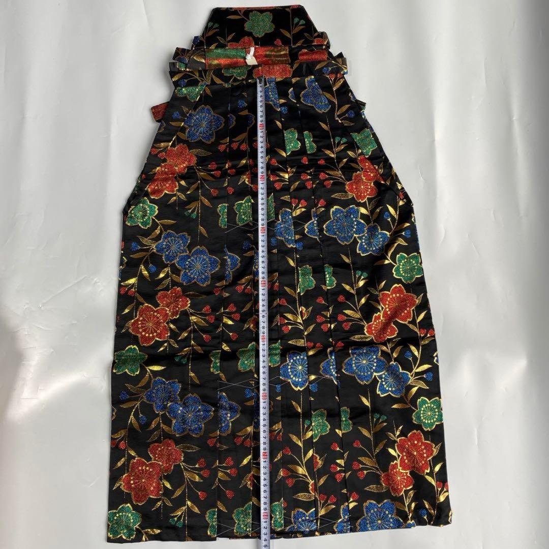 (7-51)馬乗袴　2尺2寸　梅柄　カラフル　黒