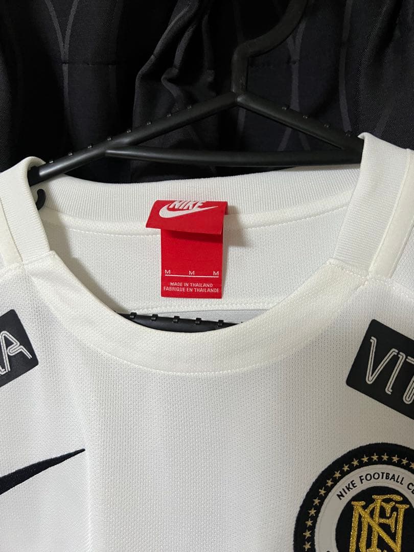 Nike F.C. ホワイト長袖シャツ Mサイズ