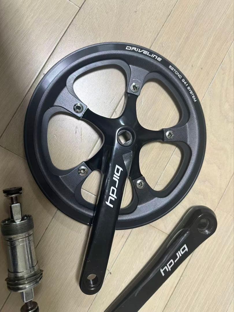 BIRDY クランクセット　新車取り外し品 BB付き