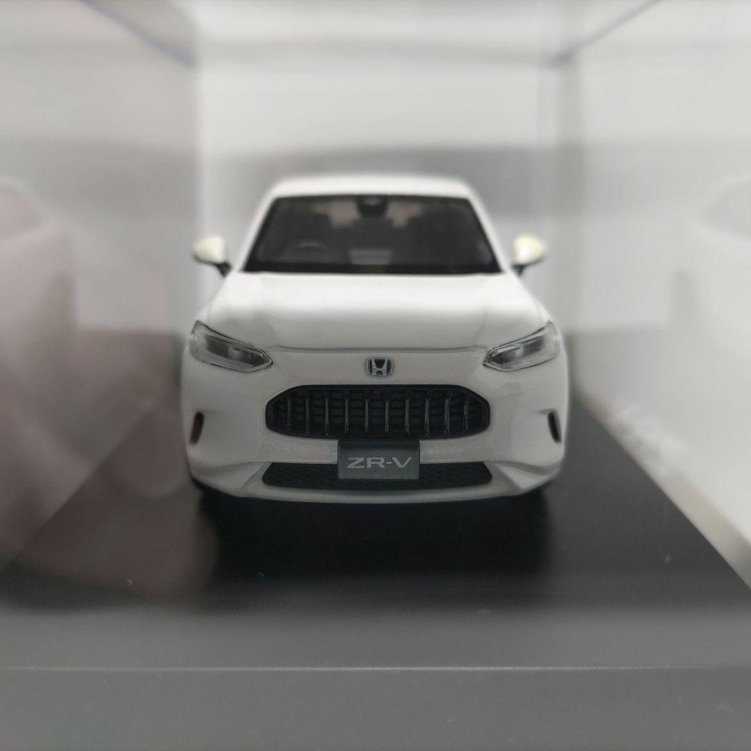 【美品】1/43ミニカー ホンダ ZR-V e:HEV プラチナホワイトパール