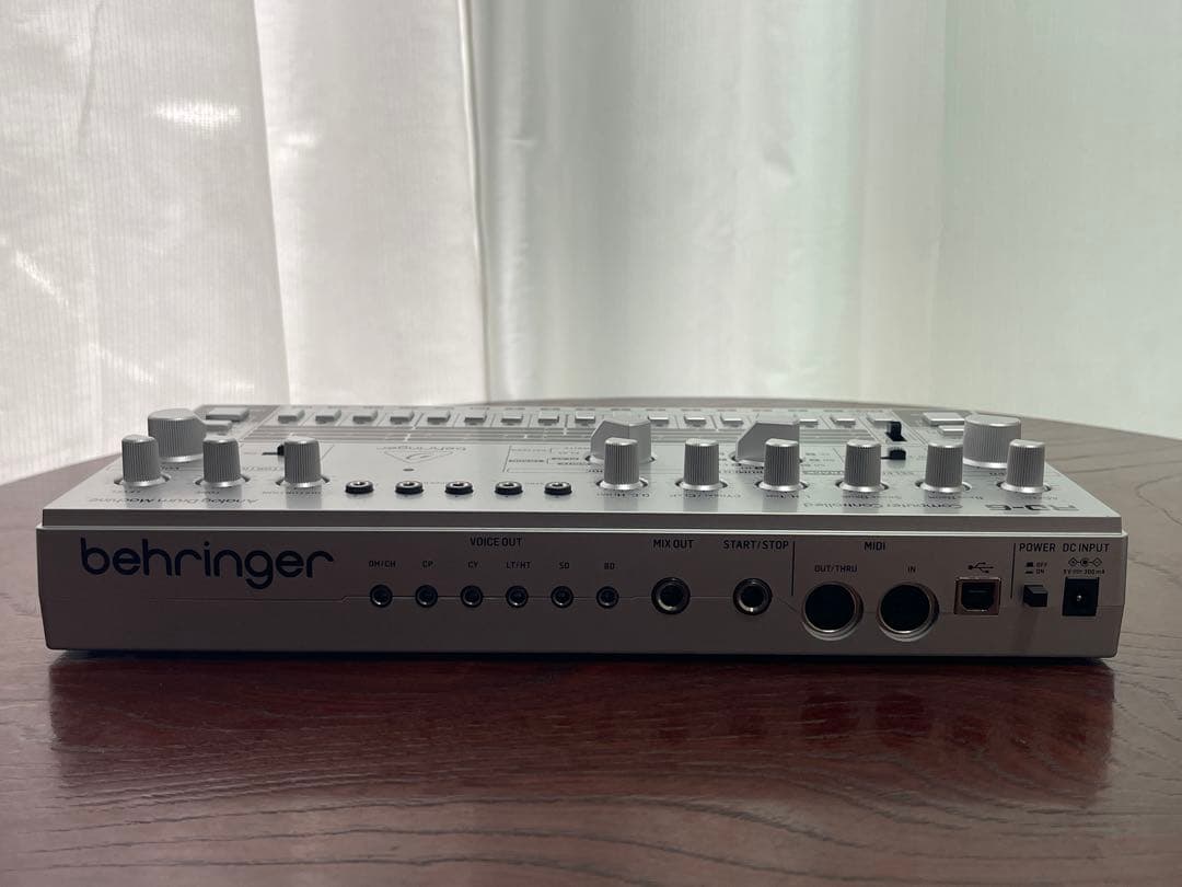 Behringer RD-6 アナログドラムマシン