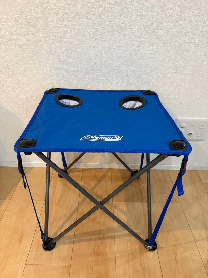 Coleman 折りたたみチェア2脚とテーブルセット
