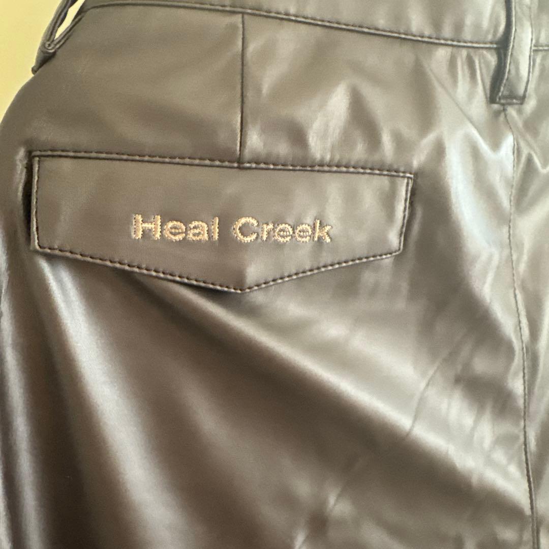 新品Heal Creek フェイクレザーパンツ88
