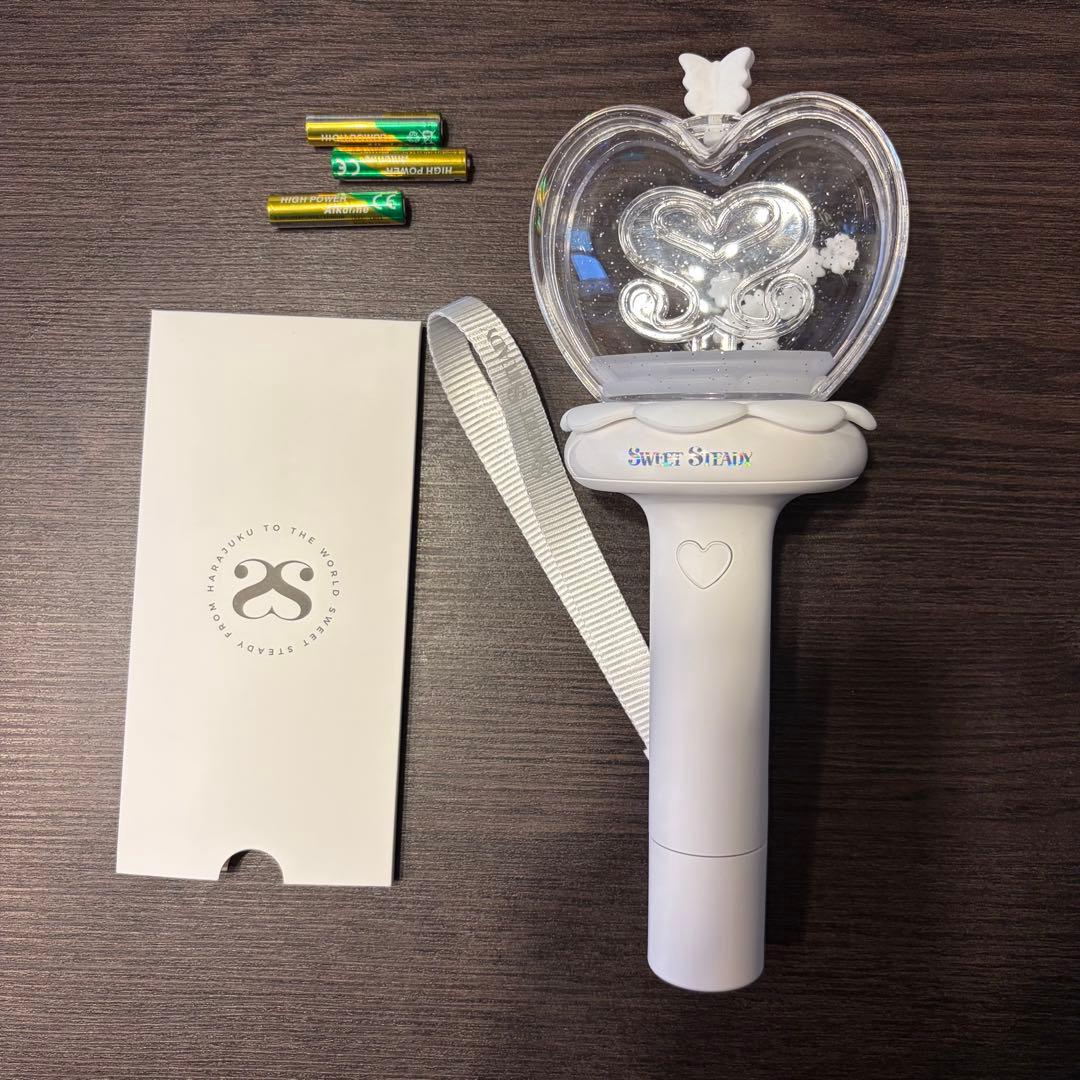 アイドル SWEET STEADY OFFICIAL FAN LIGHT