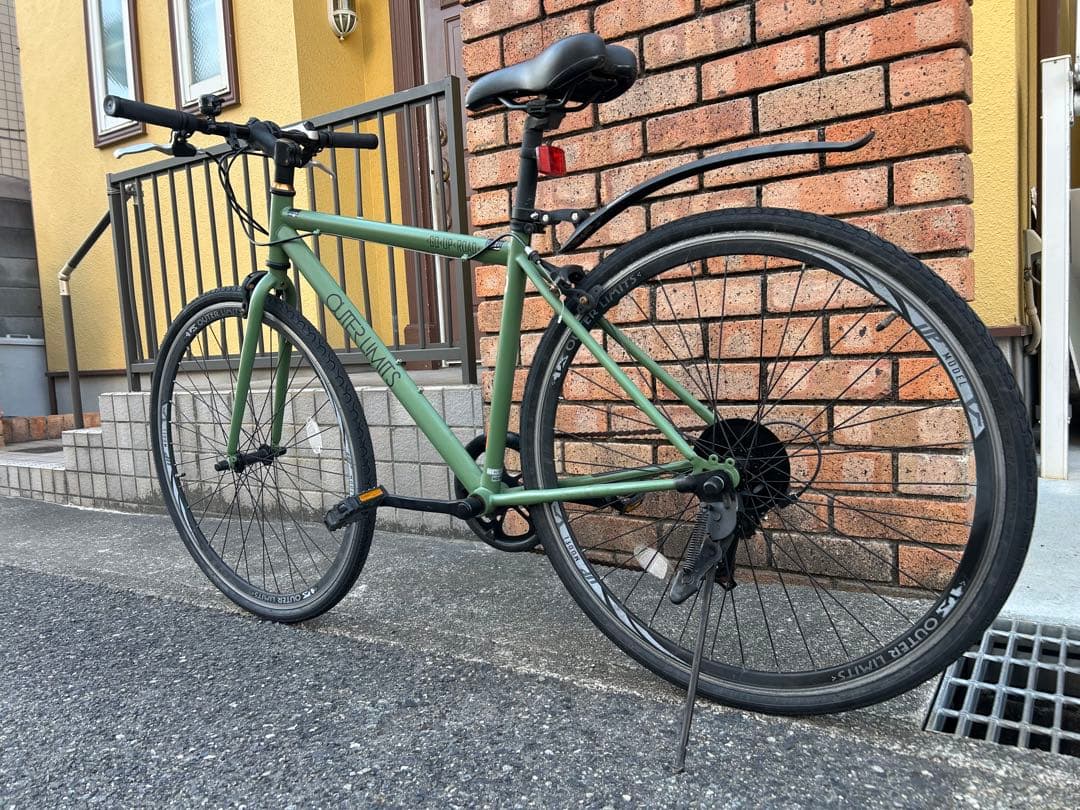 兵庫県神戸市より！アウターリミッツ自転車　クロスバイクです。