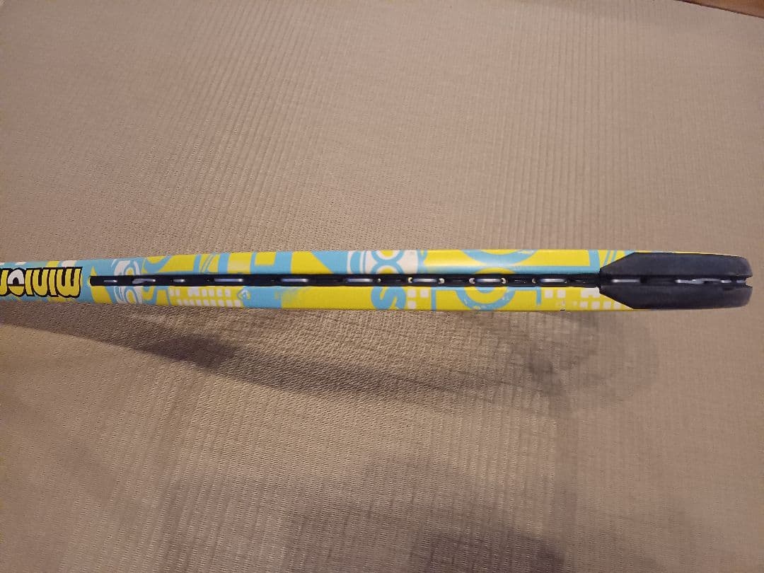 中古ラケット Wilson CLASH ミニオンズ リミテッドエディション