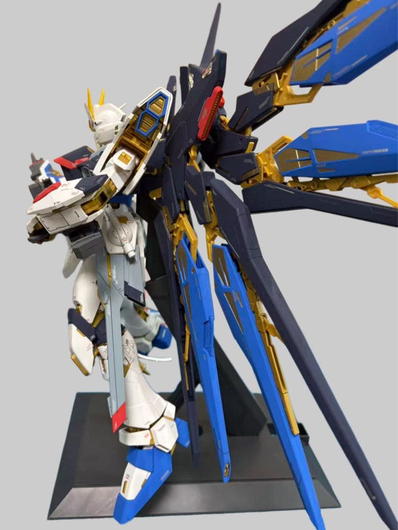 PG 1/60 ストライクフリーダムガンダム 完成品