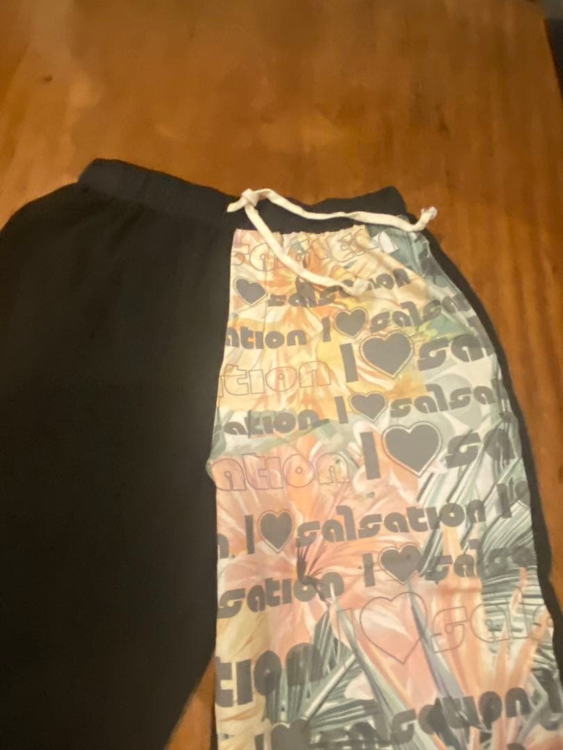 サルセーションウェアパンツ　男女兼用　Mサイズ美品