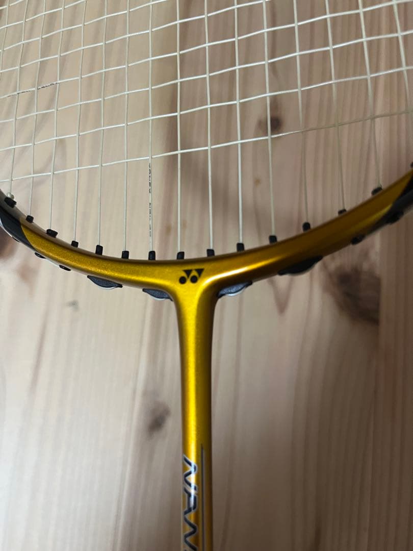 美品YONEX ヨネックスNANOSPEEDナノスピード8000後期廃番65