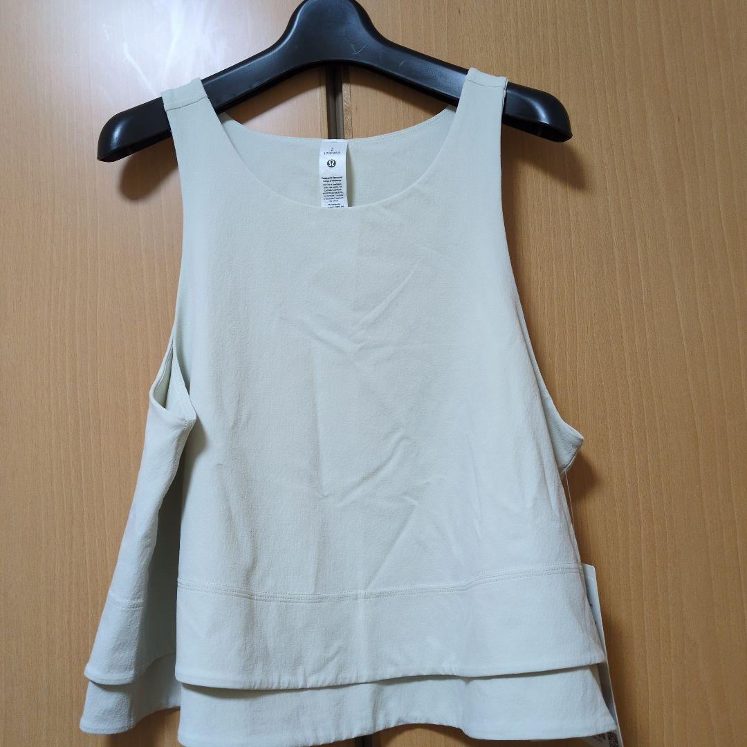 ★新品未使用タグ付き ルルレモン ストレッチタンクトップ
