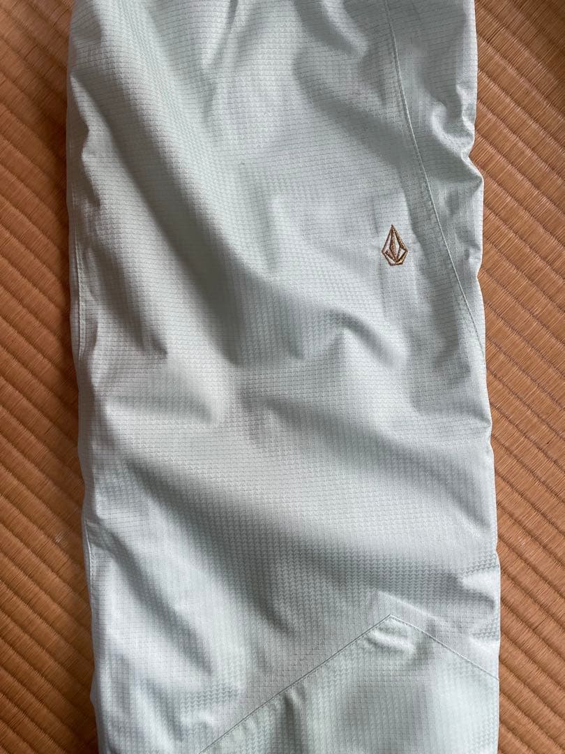 ☆値下げ☆新品未使用★VOLCOM スノーボードパンツ ミントグリーン