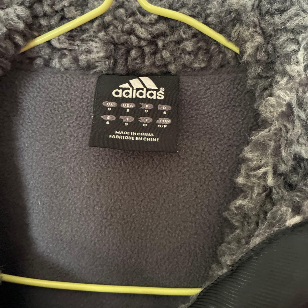 美品　レア　adidas ブラック ベンチコート　冬 最終値下げ