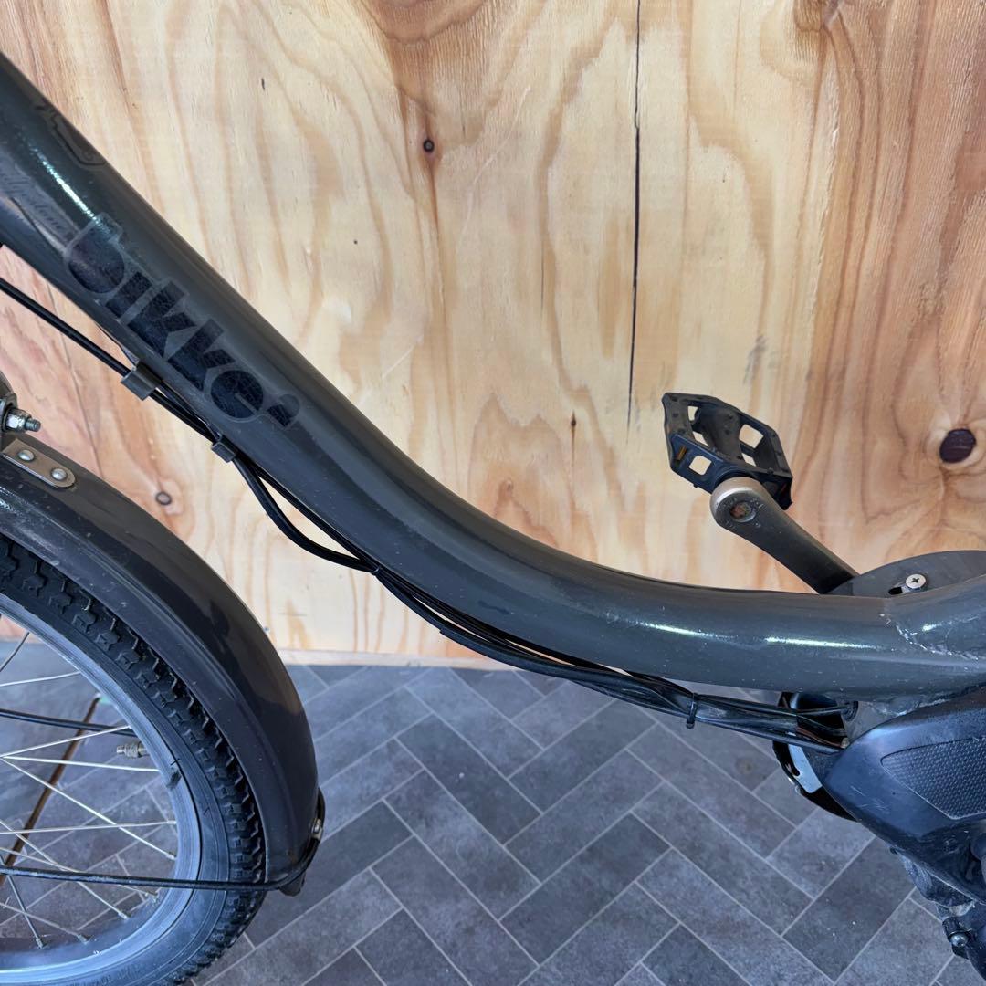 電動アシスト自転車 ブラック 前カゴ付き　バッテリー12.3ah