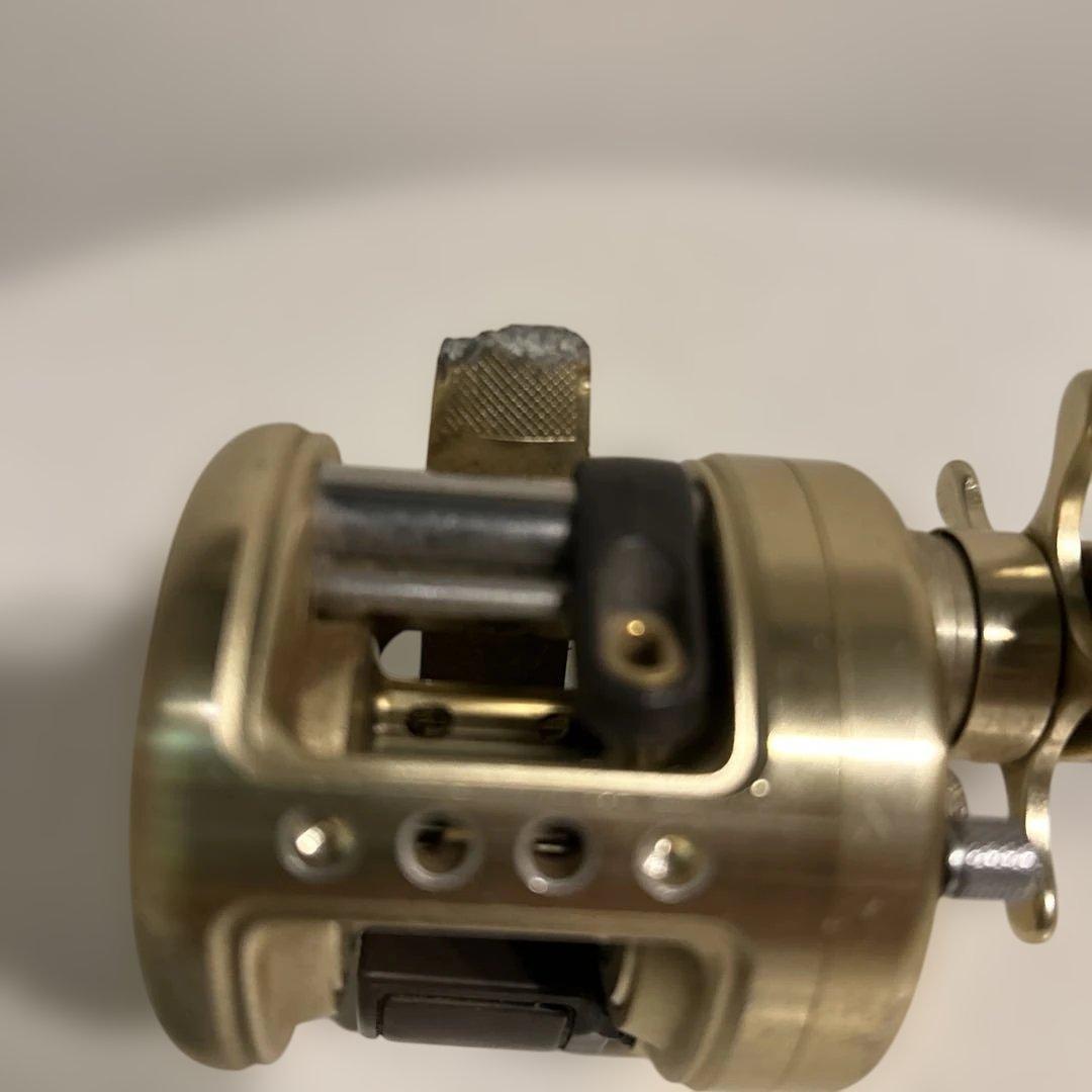 オ*ニ様 SHIMANO シマノCALCUTTA カルカッタ50XT 右ハンドル