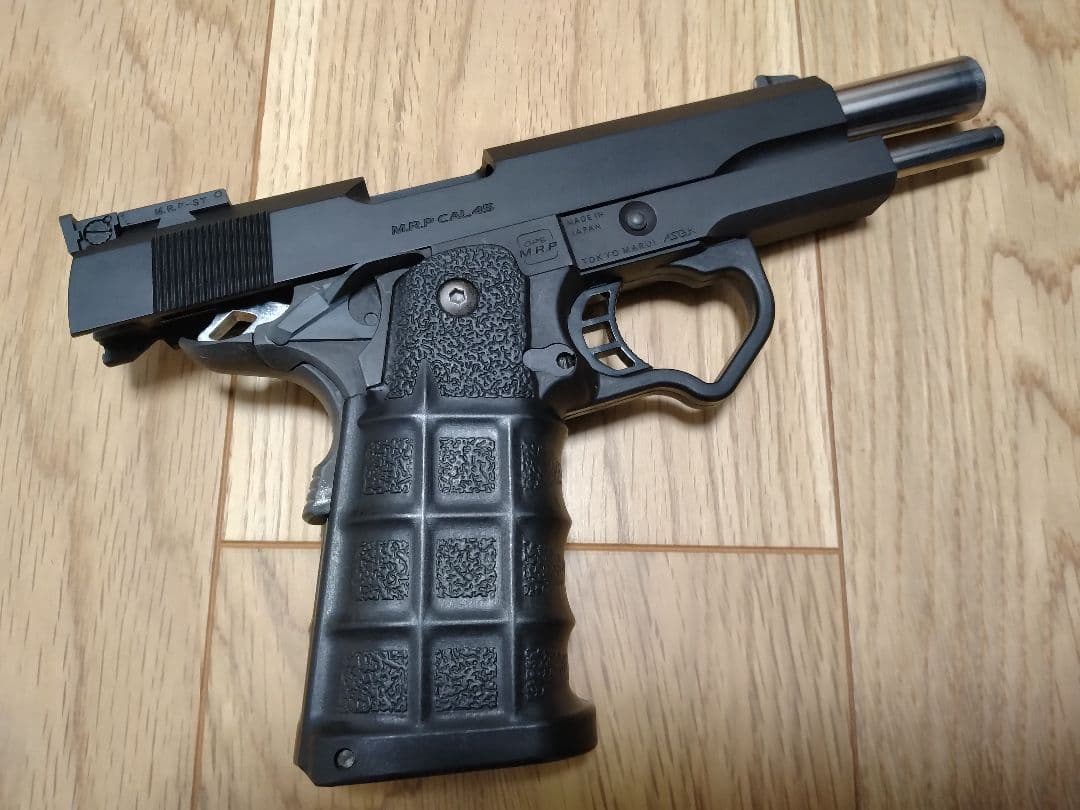 東京マルイ ガスブローバックガン Hi-CAPA 5.1（グリップカスタム品）