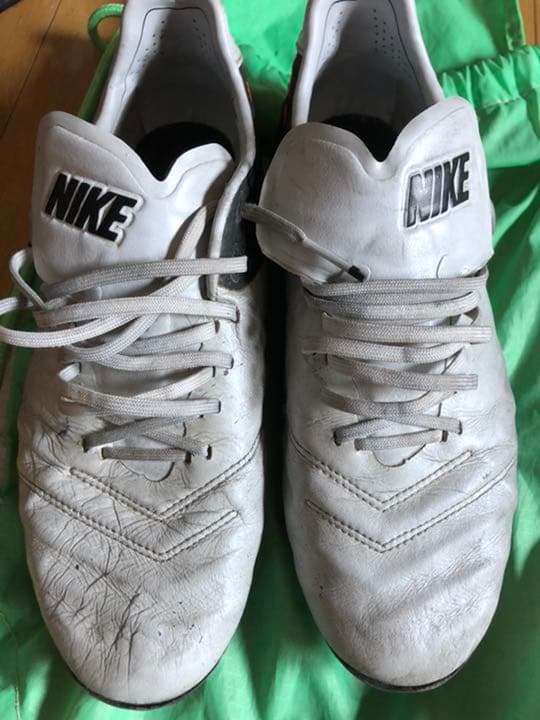 NIKEティエンポレジェンド6FG