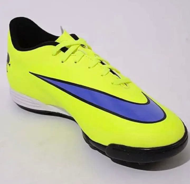 ＮＩＫＥ サッカースパイク＆トレシューセット‼︎‼︎