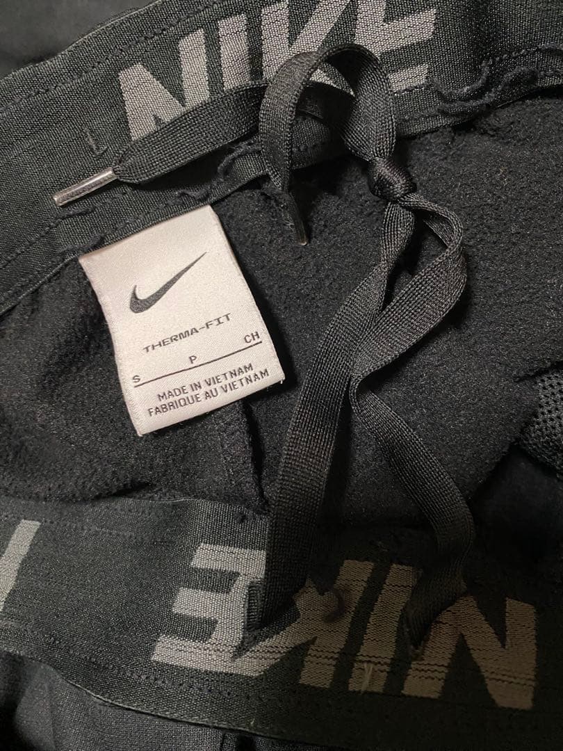 NIKE ナイキ　サーマ　ジャージ　セットアップ　ランニング　トレーニング