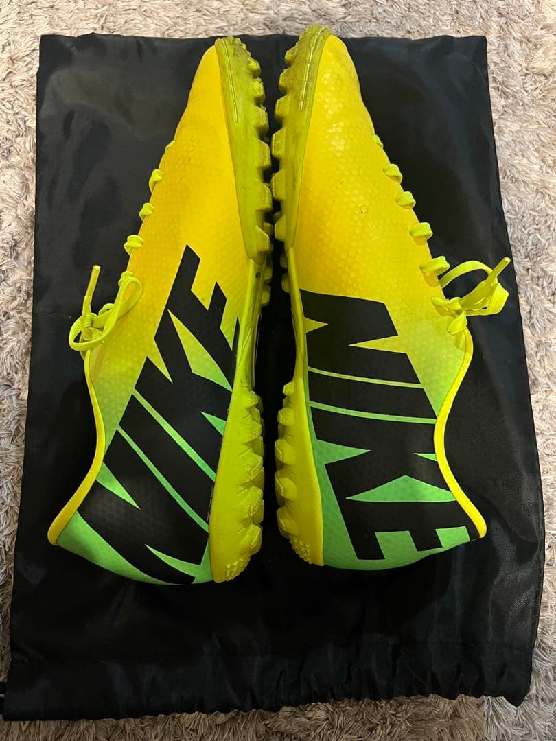 Nike Mercurial サッカートレーニングシューズ