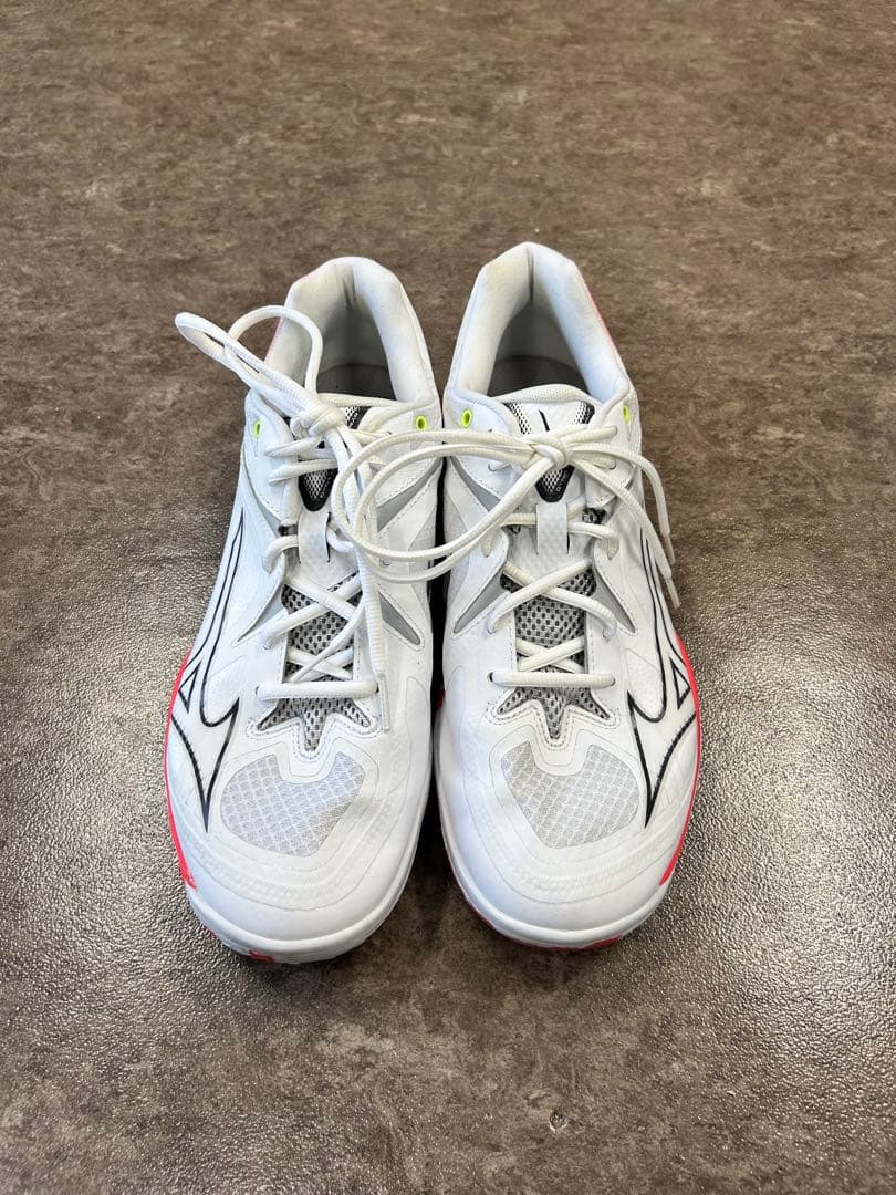 【美品】MIZUNO ウェーブクロー3 28.0cm