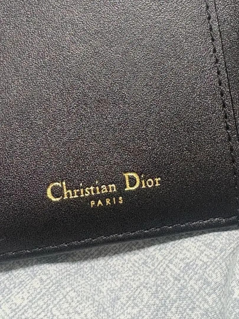 Dior 三つ折り財布 ベージュ