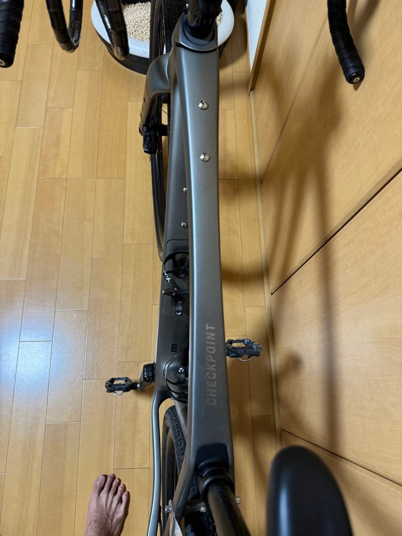 消耗品新品交換　トレックCheckpoint SL 5 グレー