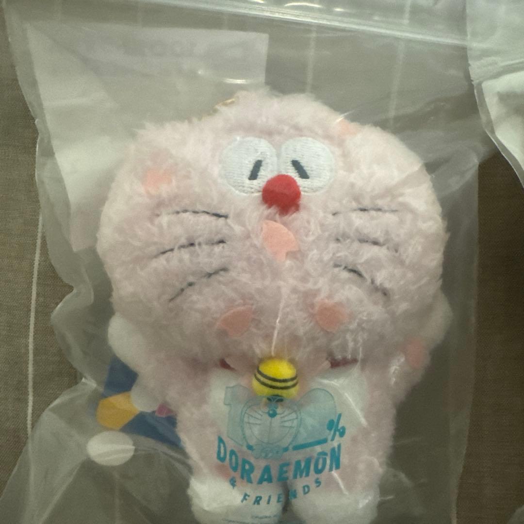 100%ドラえもん＆フレンズ 桜ドラえもん 柴犬ドラえもんキーチェーン 未開封